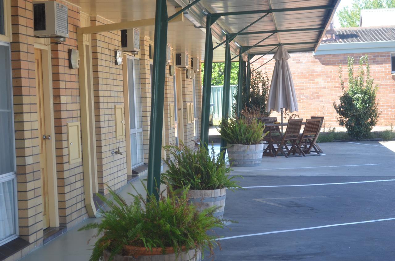 Tall Timbers Motel Dungog Εξωτερικό φωτογραφία