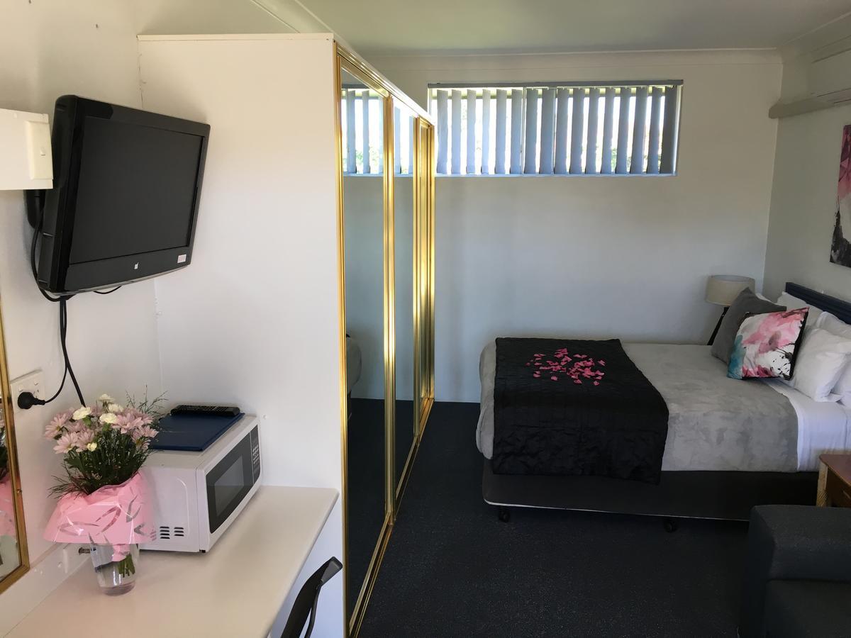 Tall Timbers Motel Dungog Εξωτερικό φωτογραφία